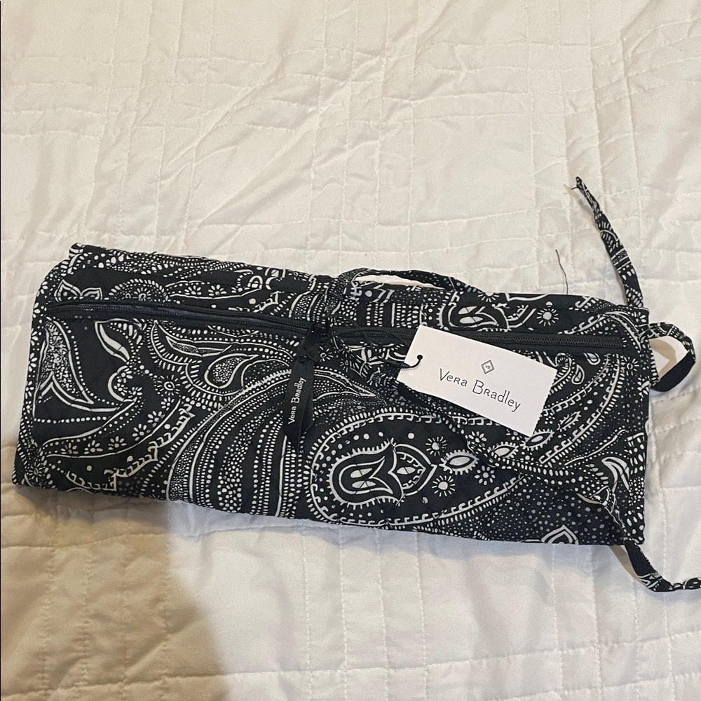 Vera Bradley Black and White Paisley Organizer